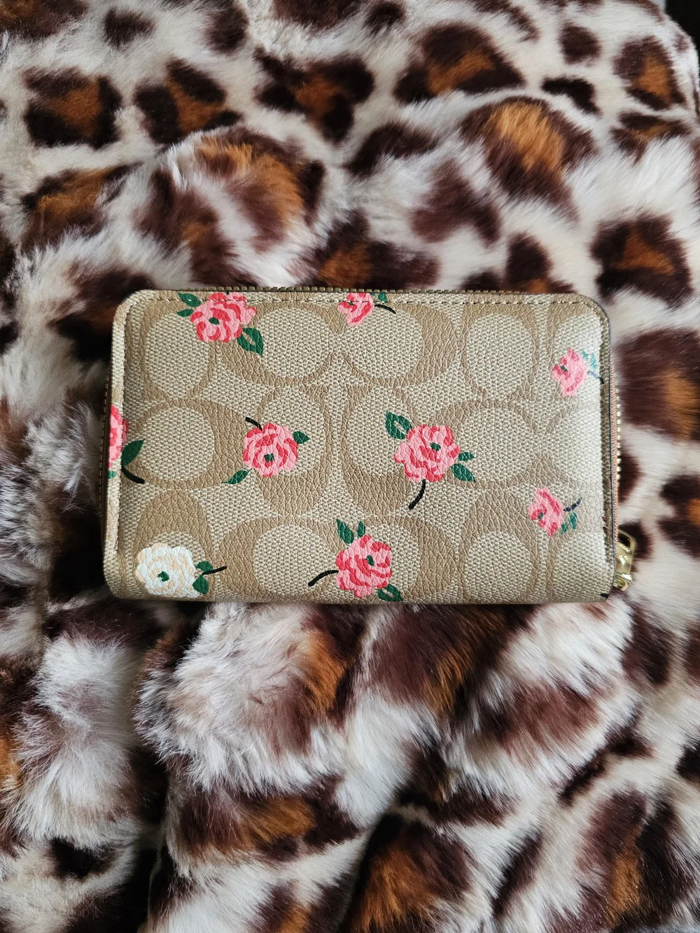 COACH Beige Floral Signature Zip Wallet with Brown Leather Trim 🌸 - Picture 3 of 7
